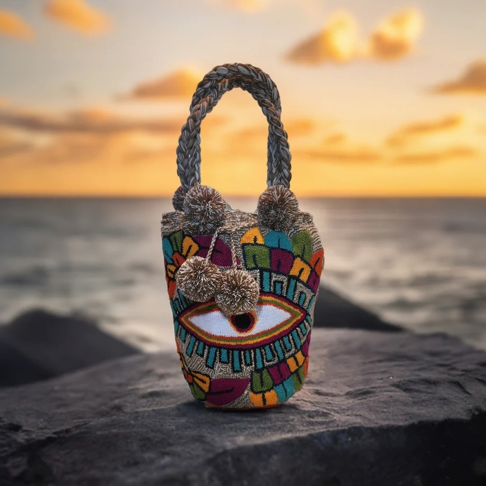 NWT Wuitusu Ana Large Short‎ Handle Design Mochila Punch Needle Handmade Bag